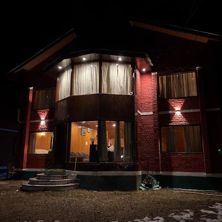 The Pinus Resort Pahalgām Exteriér fotografie