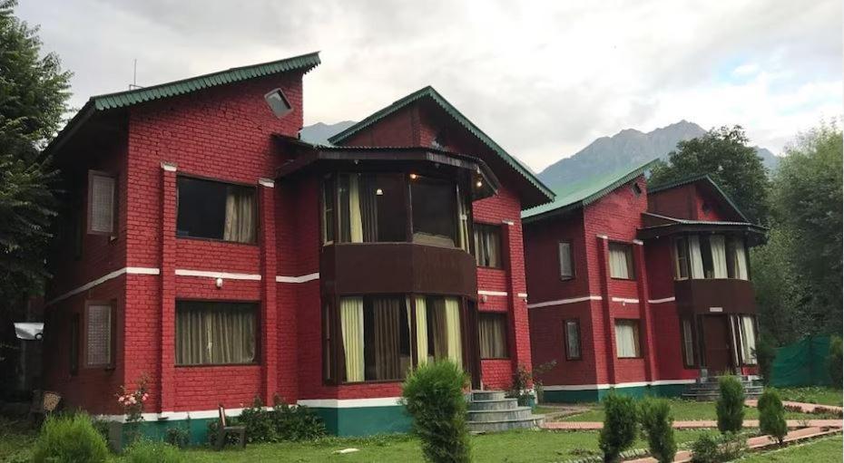 The Pinus Resort Pahalgām Exteriér fotografie