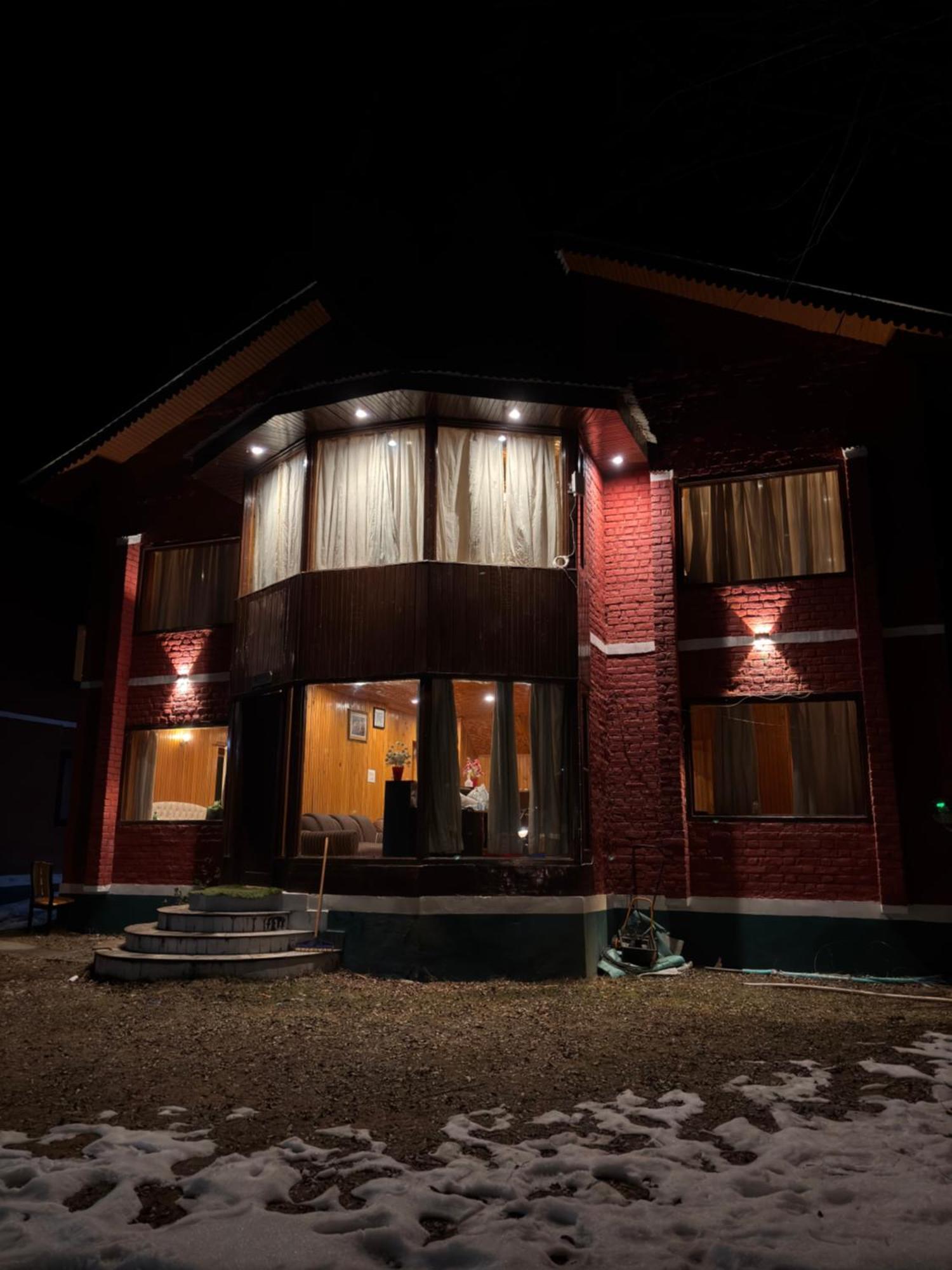The Pinus Resort Pahalgām Exteriér fotografie