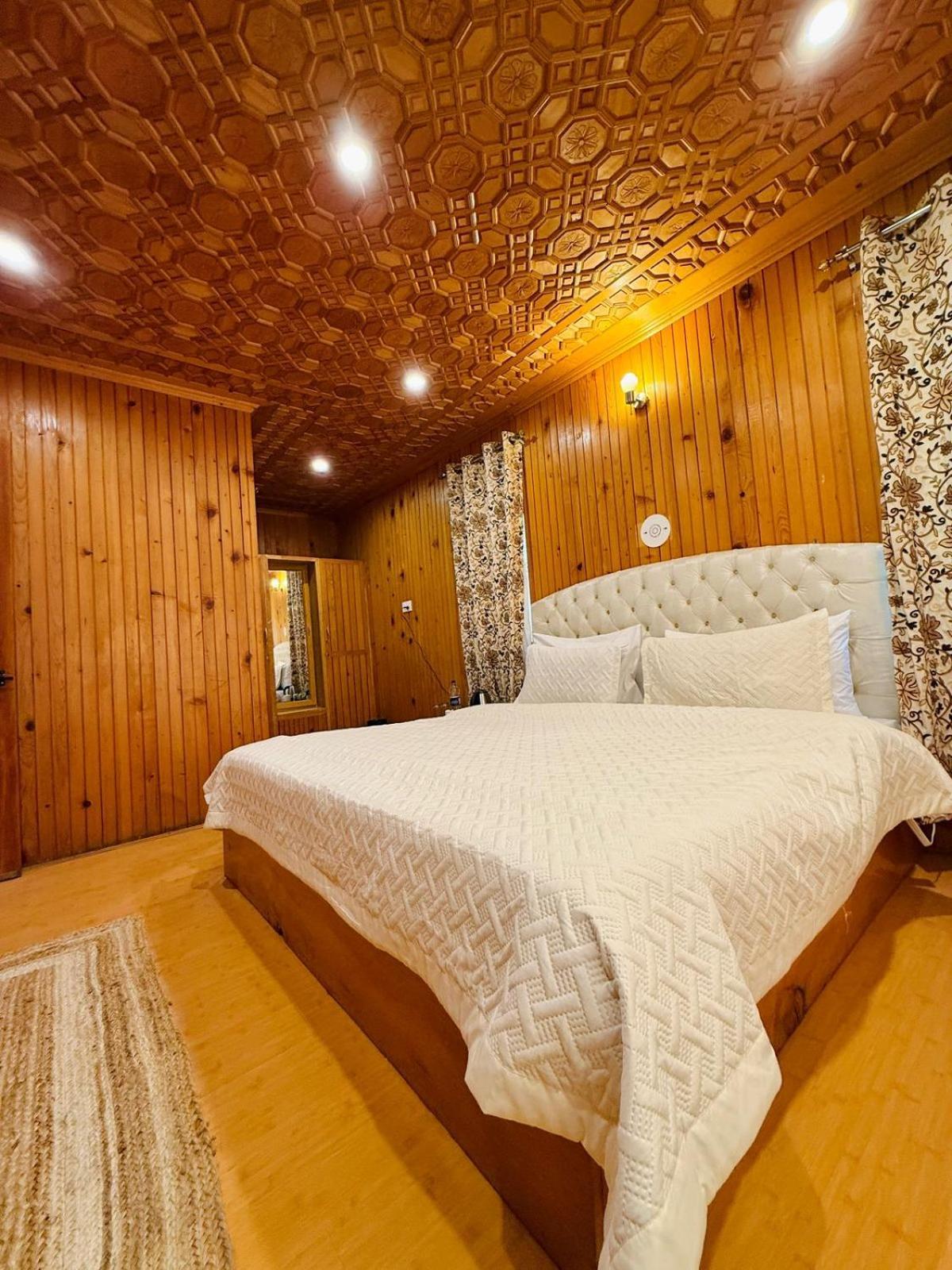 The Pinus Resort Pahalgām Exteriér fotografie