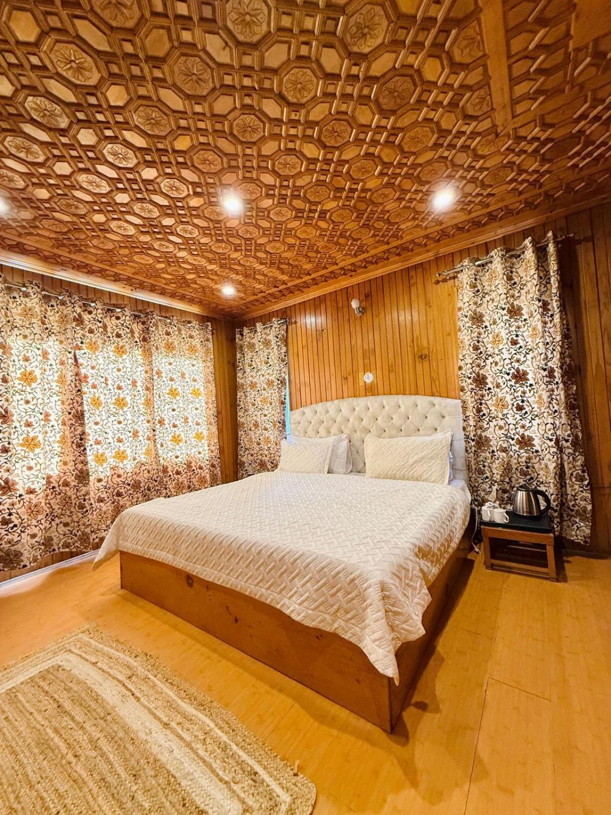 The Pinus Resort Pahalgām Exteriér fotografie